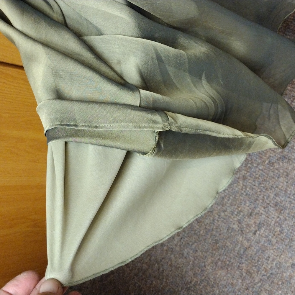 Olive 🫒 Chiffon Dress w/Black Sash SZ M Ladies - Picture 5 of 13
